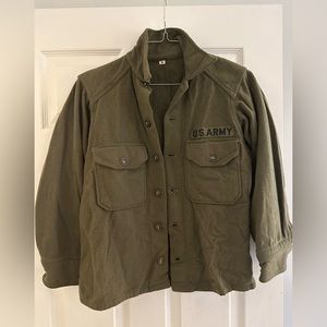 Vintage USArmy wool jacket shirt.  Fun with leather pants.